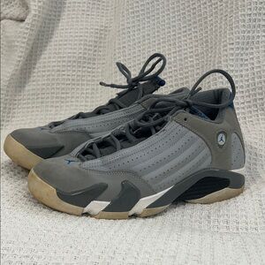 Jordan 14 wolf grey